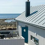Casa de Férias Modern With Sea View In *