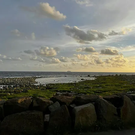 Modern With Sea View In Casa vacanze *