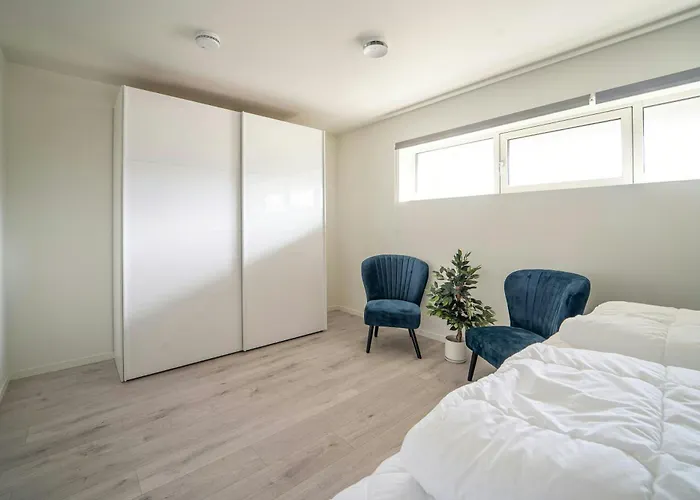 بيت للعطل Modern With Sea View In