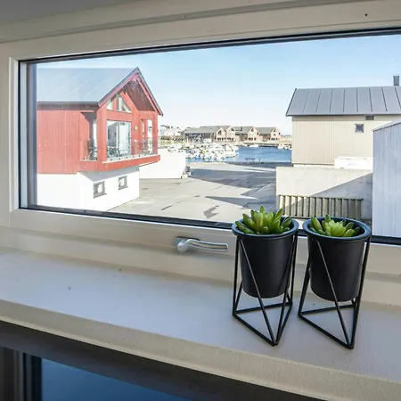 Modern With Sea View In Hébergement de vacances